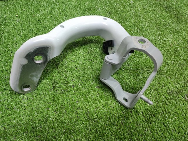 Петля задньої багажної, 3/5 -ої двері 4M0827299C VAG