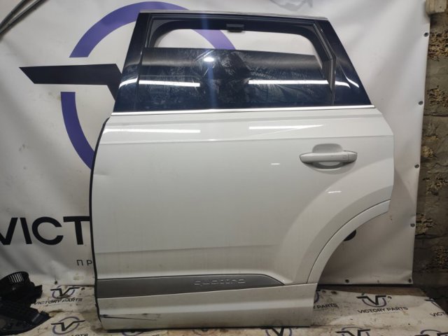 Двері пасажирськи задні ліві 4M0833051E VAG