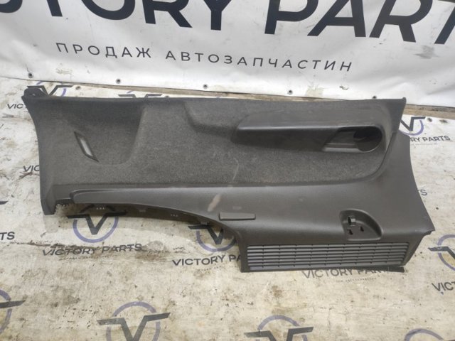 Облицювання багажного відсіку, праве 4M0863880EGWB VAG