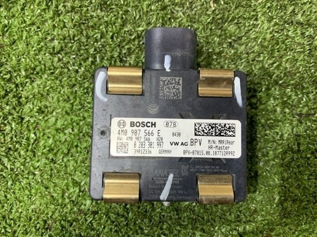 Датчик контролю мертвої зони, задній 4M0907566E VAG