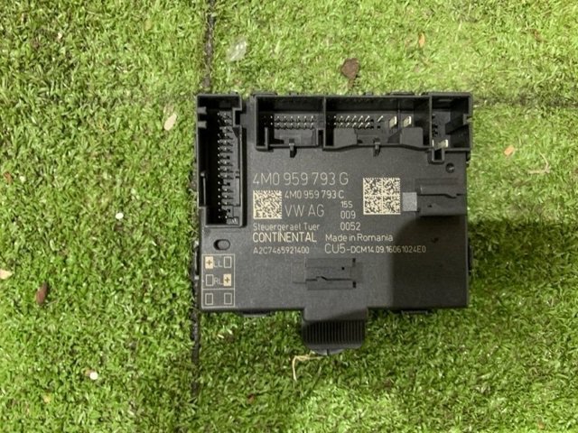 Блок комфорту передніх дверей 4M0959793G VAG