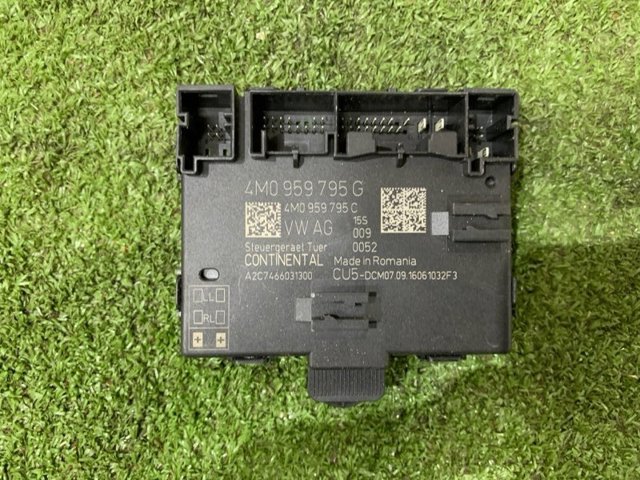 Блок комфорту задніх дверей 4M0959795G VAG