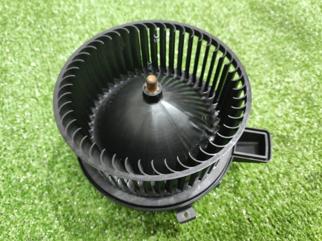 Моторчик пічки 4M1820021B VAG