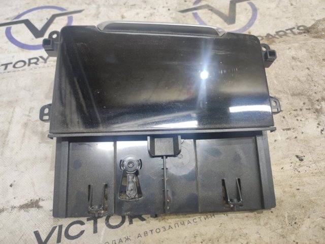 Попільничка приладової панілі "торпедо" 4M1863273B4PK VAG