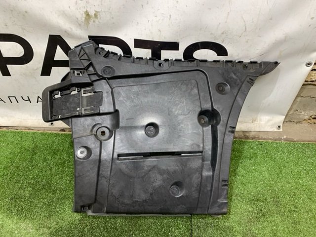 Кронштейн бампера заднього, правий 51127387300 BMW