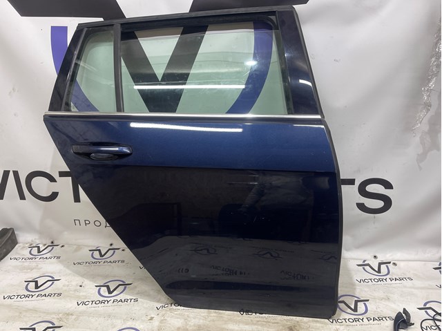 Двері задні, праві 5GM833056E VAG
