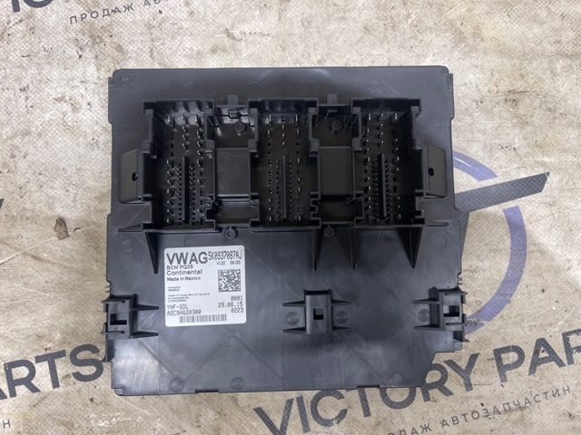 Блок комфорту 5K0937087AJ VAG