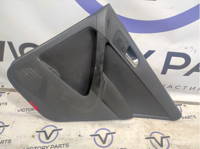 Обшивка правих задніх дверей 5N0867212GXPJ VAG