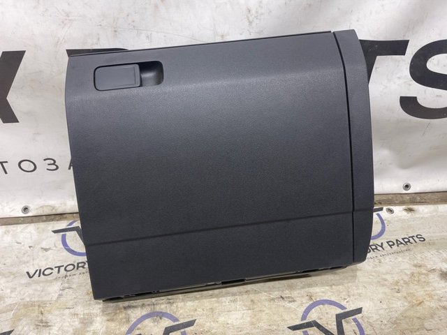 Ящик для рукавичок (бардачок) 5NN85711482V VAG