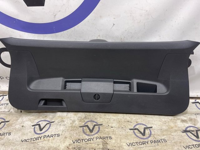 Оббивка багажника 5NN86760182V VAG