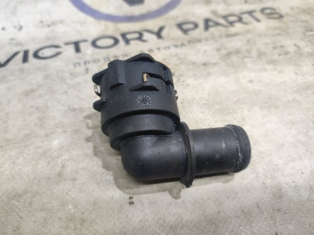 Водяний патрубок 5Q0122291H VAG