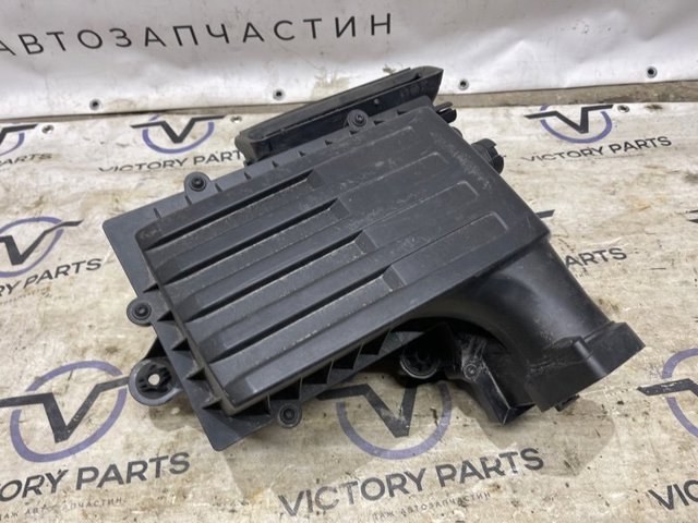 Коробка фільтра 5Q0129607AL VAG