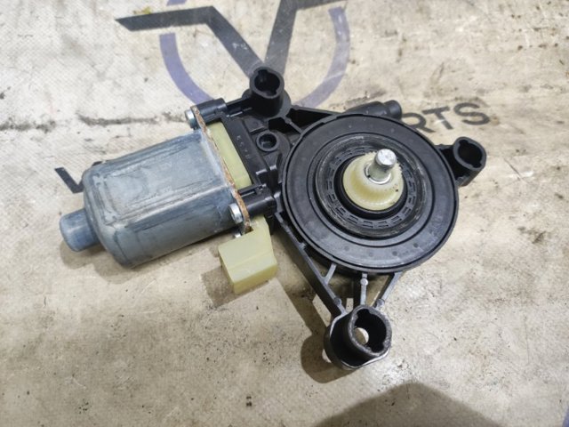 Двигун склопідіймача двері передньої, правої 5Q0959802C VAG