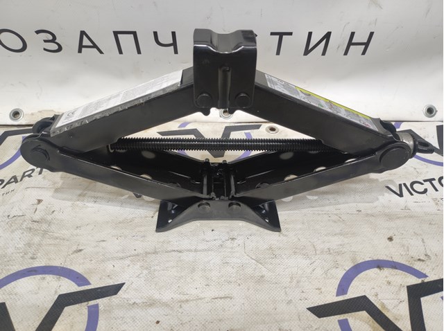 Домкрат 5QF011031C VAG