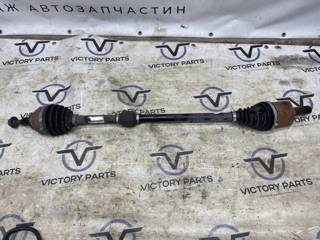 Привід правий 5QN407272S VAG