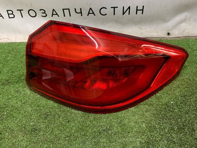 Задній правий зовнішній ліхтар 63217376470 BMW