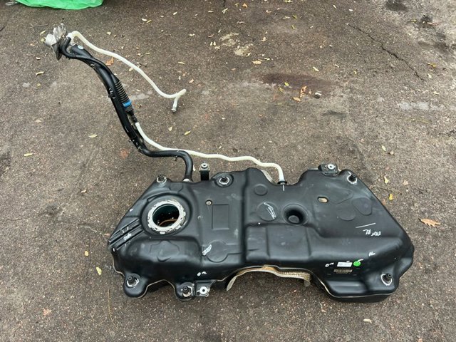 Б/бак 80A201060BA VAG