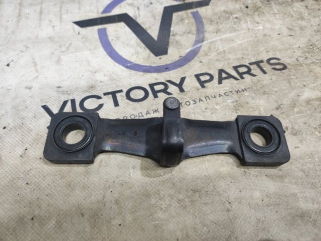 Фіксатор/петля (зацеп) замка дверей/кришки багажника 8V0827507G VAG
