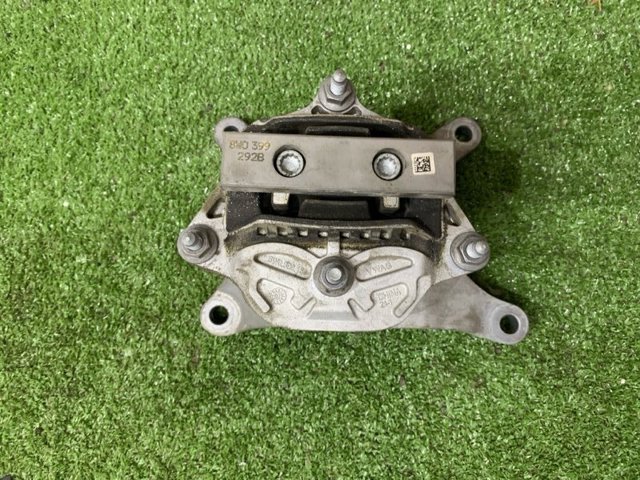 Опора коробки передач 8W0399156AN VAG