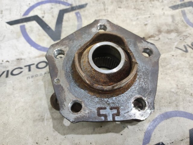 Маточини передніх коліс 8W0407613 VAG