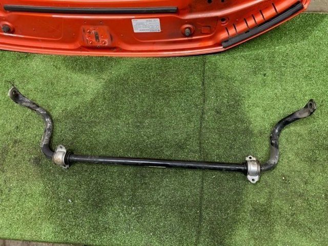 Стабілізатор передній стійкості 8W0411309A VAG