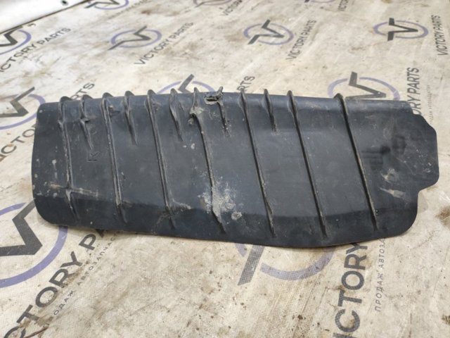 Захист заднього нижнього важеля 8W0505416E VAG