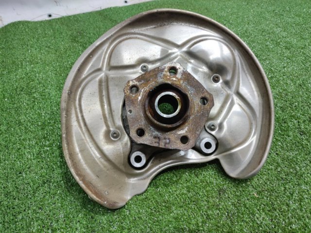 Цапфа поворотного кулака 8W0505460D VAG
