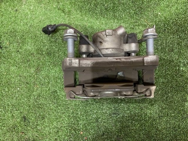 Супорт тормзной 8W0615123 VAG