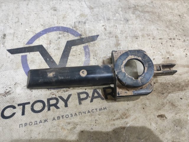 Кронштейн радіатора нижній 8W0805201 VAG