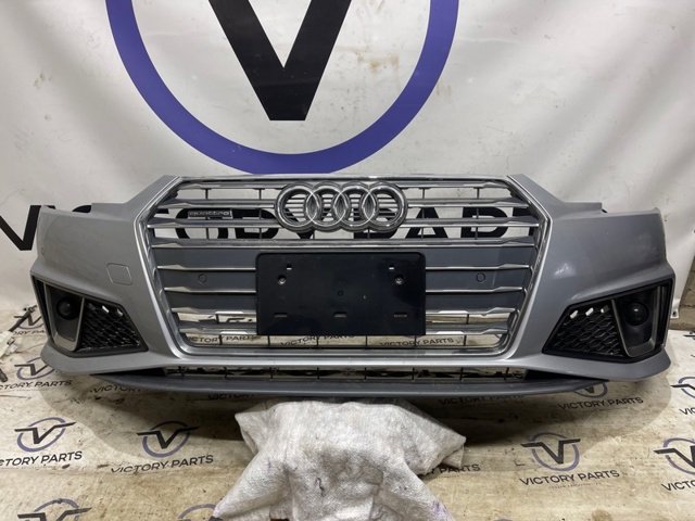 Буфер (бампер) передній 8W0807065ALGRU VAG