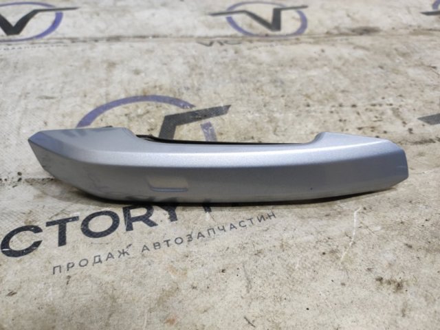 Накладка ручки дверей 8W0837240 VAG