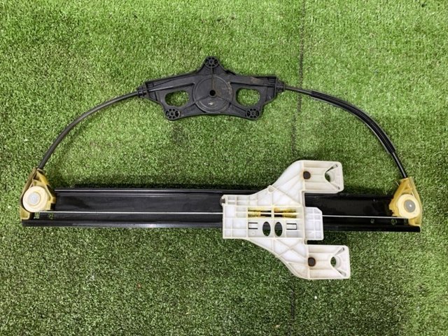 Механізм склопідйомника двері задньої, лівої 8W0839461 VAG