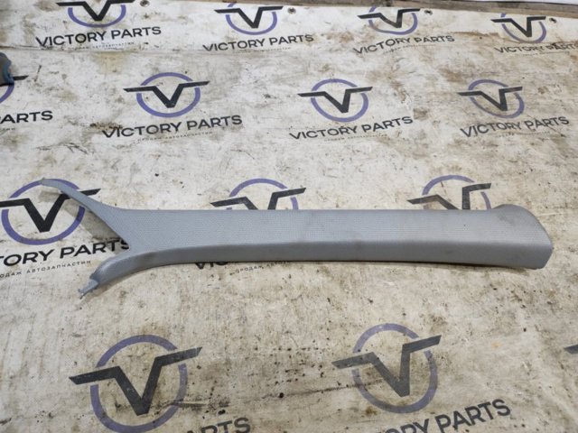 Обшивка стійки кузова внутрішня, передня права 8W0867234D1RO VAG