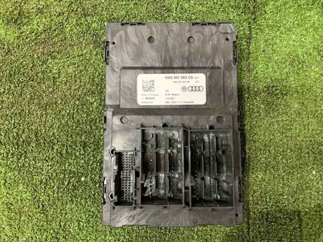 Блок управління бортової мережі 8W0907063CG VAG