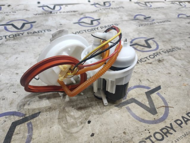 Насос занурювальний в баці 8W0919087AA VAG