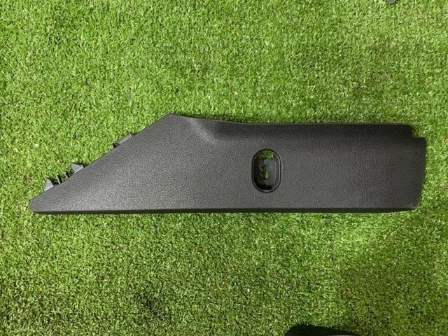 Декоративна накладка центральної консолі 8W1863312A4PK VAG