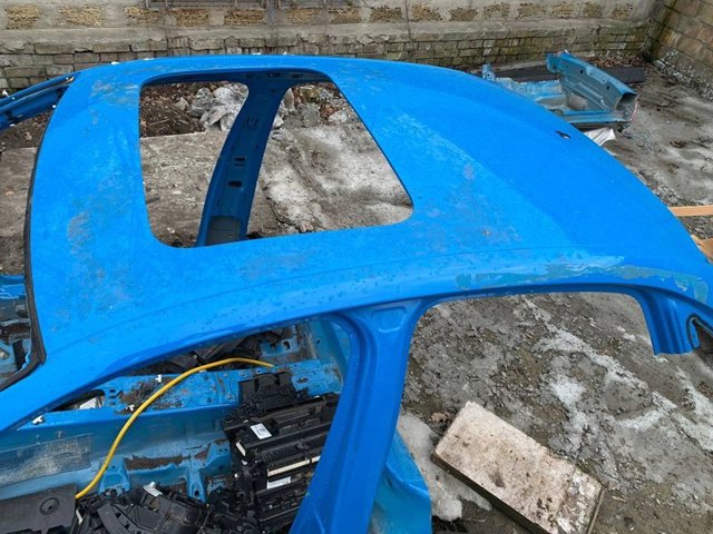 Дах кабіни в зборі 8W5817017A VAG