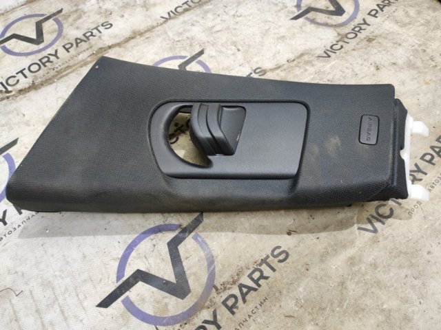 Обшивка стійки кузова внутрішня, середня ліва 8W8867243V48 VAG