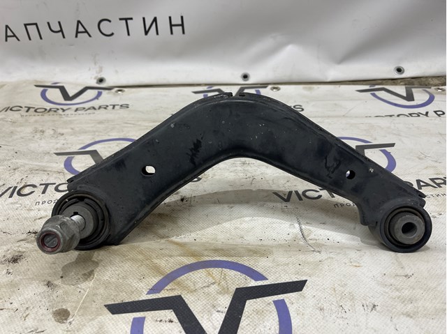 Важіль/тяга задньої підвіски подовжній верхній, лівий/правий DG9Z5500A FORD