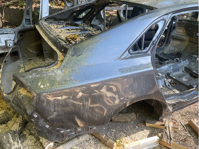Крило заднє праве DP5Z5427840A FORD