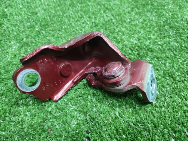 Петля задніх правих дверей DS7Z5426810B FORD