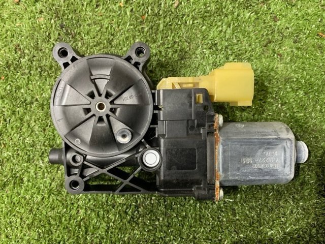 Двигун склопідіймача двері передньої, правої DS7Z7823394B FORD