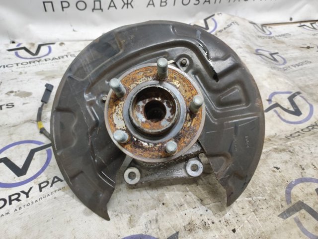 Цапфа права HG9Z5B758B FORD