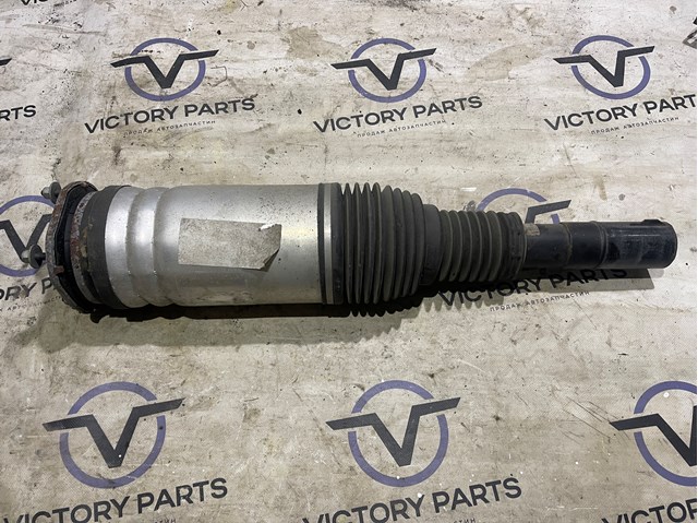 Стійка передня права LR081560 LAND ROVER