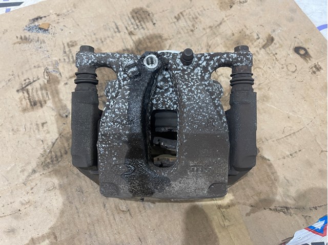 Супорт гальмівний задній правий LR084114 LAND ROVER