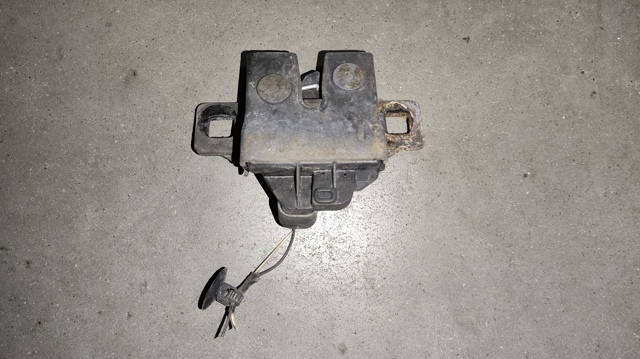 Замок капота, лівий 5H2216700CC LAND ROVER