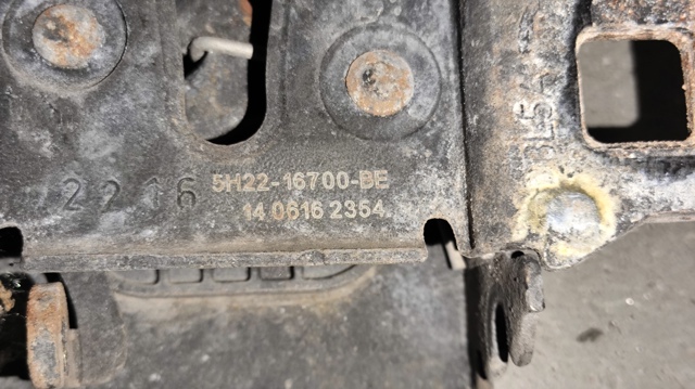 Замок капота LR065339 LAND ROVER