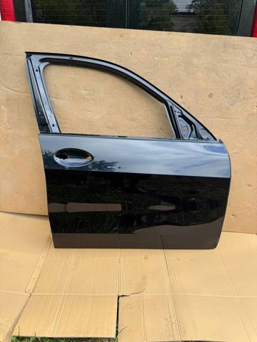 Пасажирські передні двері 41518738552 BMW