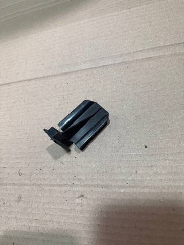 Направляюча переднього бампера 51117296308 BMW