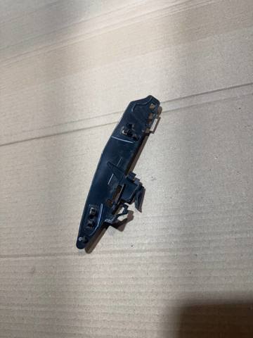 Направляюча переднього бампера, права 51117399981 BMW